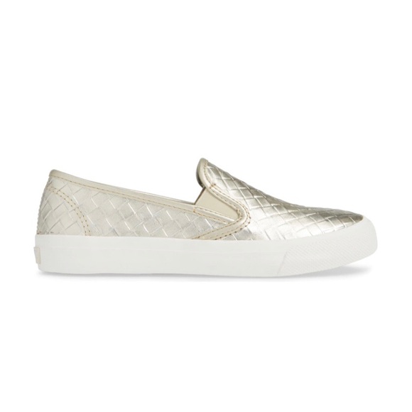 seaside woven sneaker